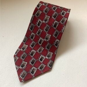 Ferrell Reed Elegant Red and Black Men's Tie.  100% silk.  60” L.  Pre-owned.